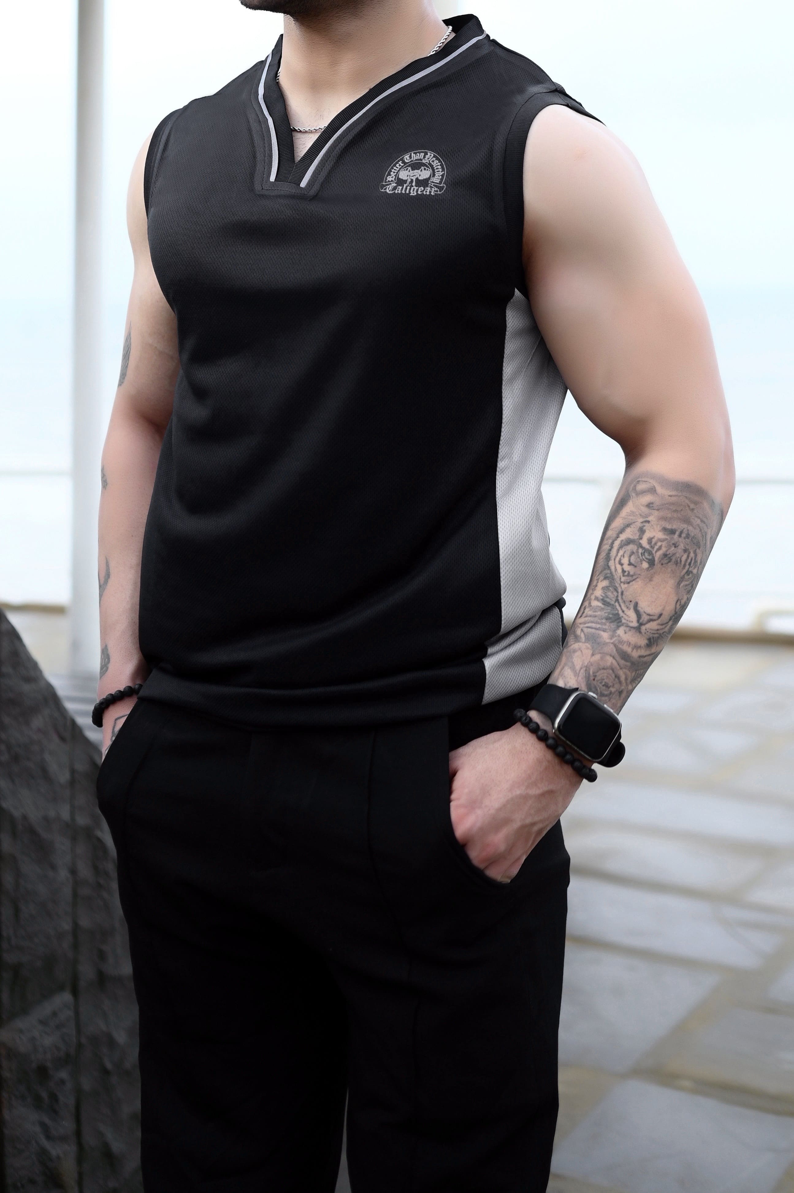 MESH TANK - BLACK