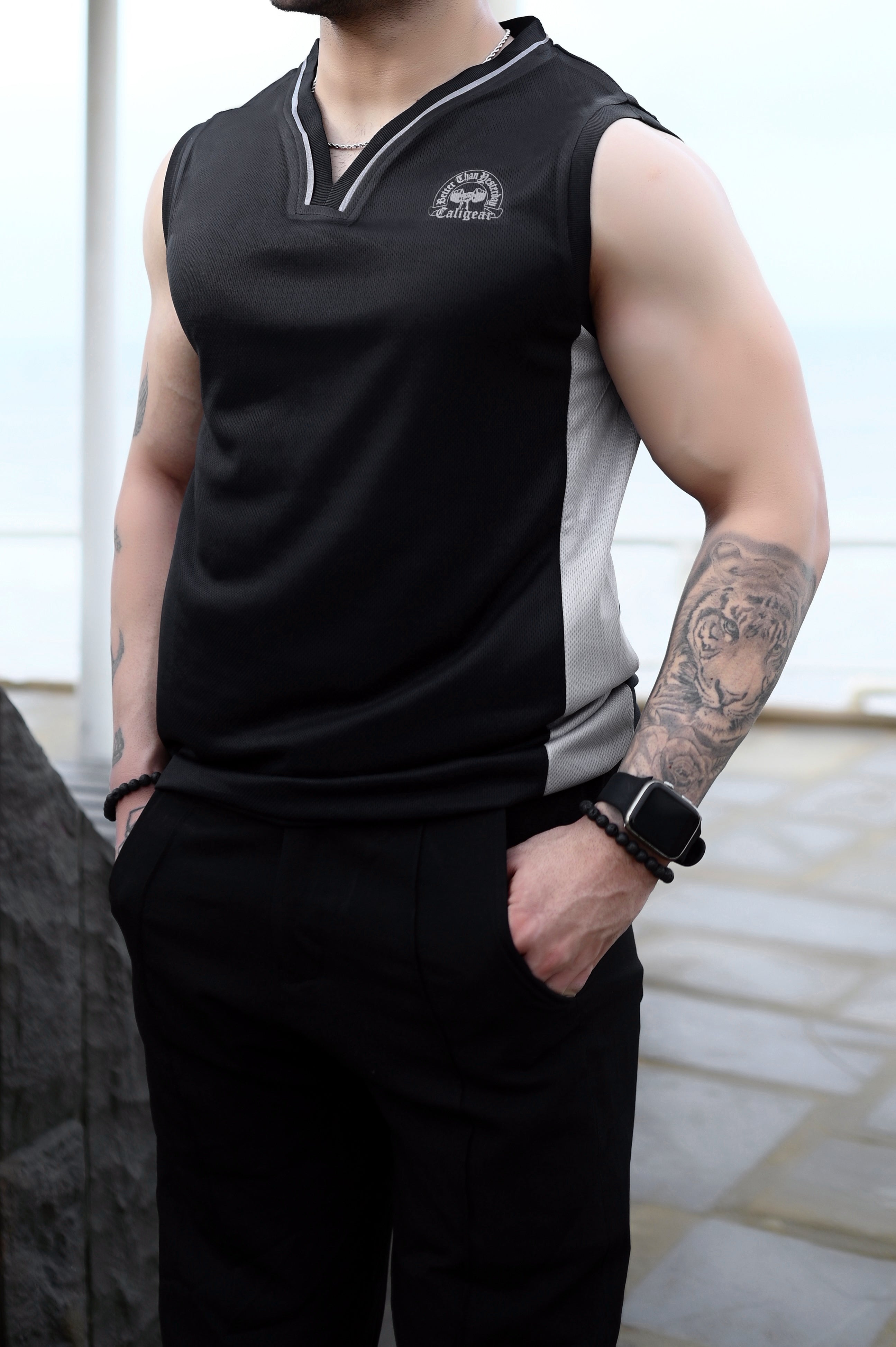 MESH TANK - BLACK